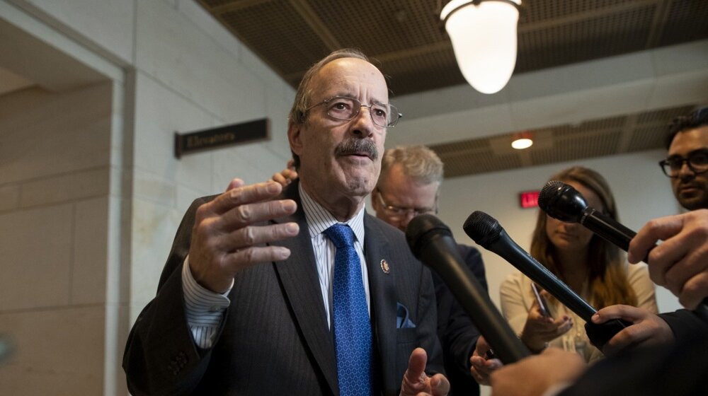 "Zašto Vašington udovoljava poluautokratskom nasilniku Vučiću?": Eliot Engel, bivši američki kongresmen, za Forin polisi 1
