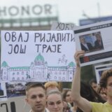 (FOTO, VIDEO) Kako je izgledao deveti protest „Srbija protiv nasilja“ 13