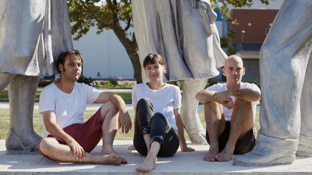 Hrabri mladi glasovi na 57. BITEF-u : predstave "Zbogom Lindita i "Raspevana mladost" 1