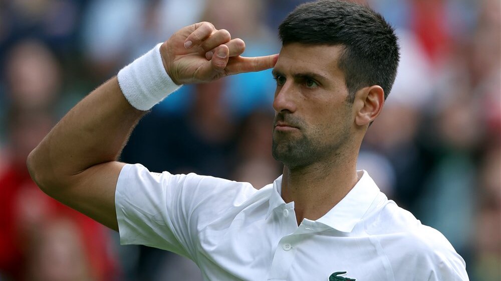 Novak Đoković u pohodu na istoriju: Najbolji teniser sveta pobedio Tompsona i plasirao se u treće kolo Vimbldona 1