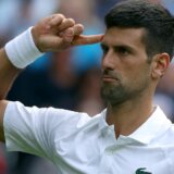 Novak Đoković u pohodu na istoriju: Najbolji teniser sveta pobedio Tompsona i plasirao se u treće kolo Vimbldona 7