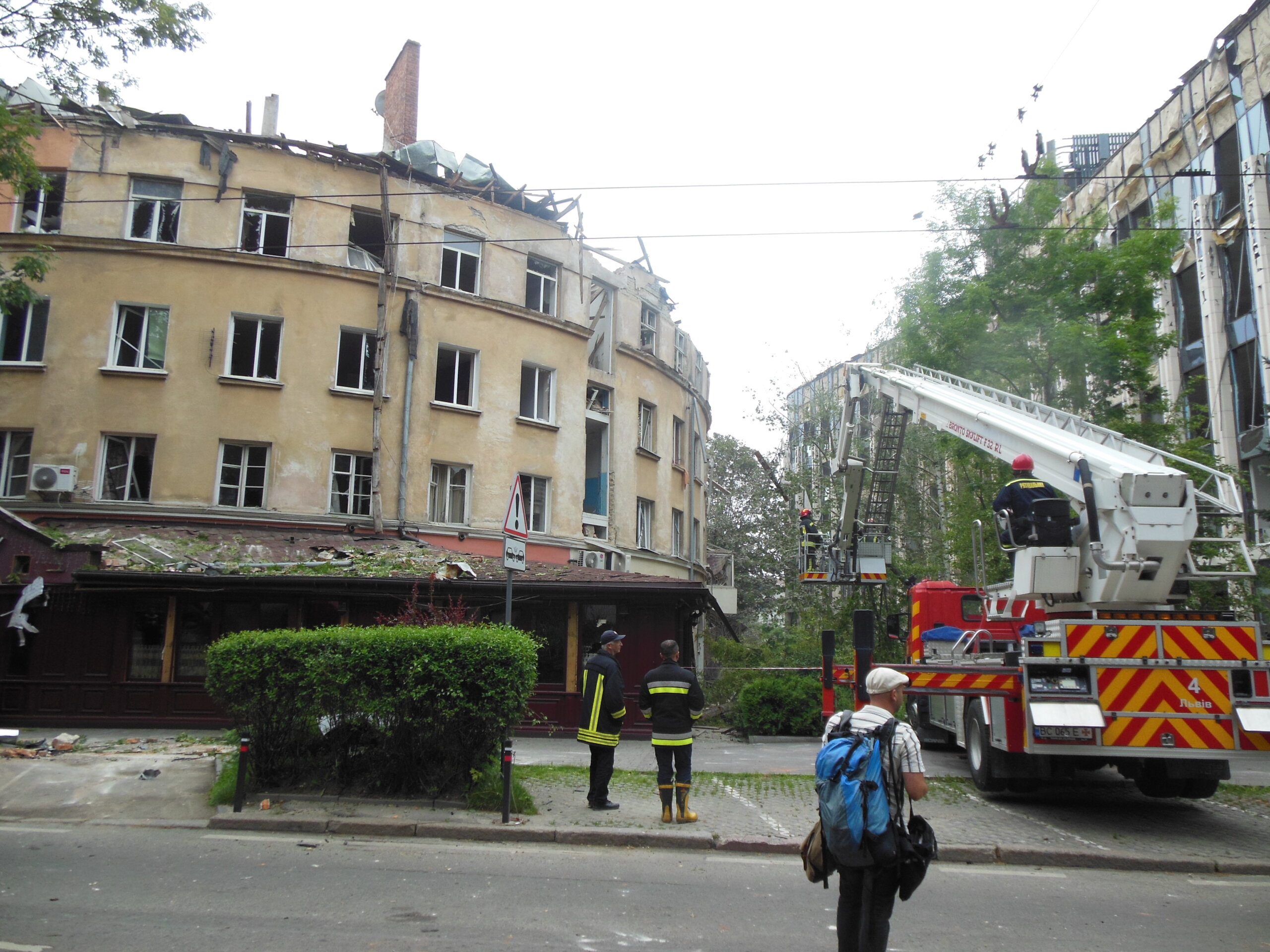Reporter Danasa u ukrajinskom gradu Lavov: "Čule se tri eksplozije, tresao se pod, prozori..." (FOTO) 5 Reporter Danasa u ukrajinskom gradu Lavov: "Čule se tri eksplozije, tresao se pod, prozori..." (FOTO) 5