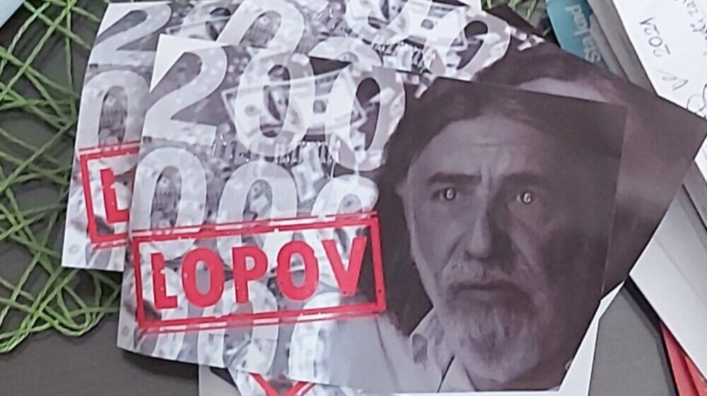 Kikindski privrednik podneo prijavu tužilaštvu zbog 1.500 plakata s njegovim likom 1