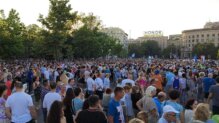 Tropska vrućina i Peter Nikitin: Pogledajte kako je izgledao 11. protest "Srbija protiv nasilja" (FOTO) 18