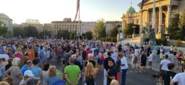 Tropska vrućina i Peter Nikitin: Pogledajte kako je izgledao 11. protest "Srbija protiv nasilja" (FOTO) 17