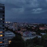 Oluja stigla u Srbiju, najdramatičnije u Novom Sadu - stradalo dete, spasilačke akcije na nekoliko mesta (FOTO, VIDEO) 2