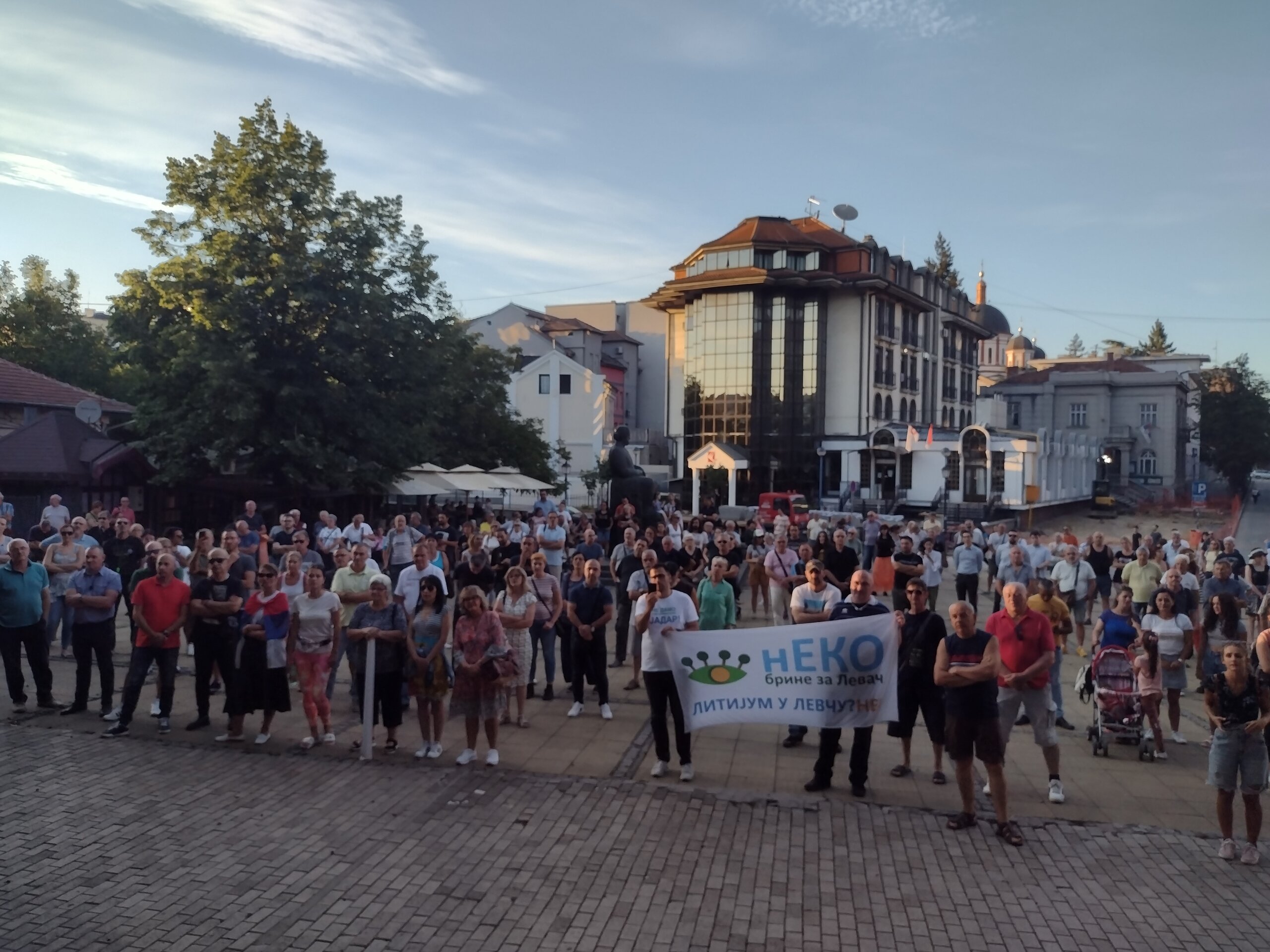 "Krajnje je vreme da se i partije uključe": Protest Srbija protiv nasilja u Kragujevcu (FOTO) 4
