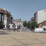 U Kragujevcu građani potpisuju peticiju za očuvanje apoteke i za besplatne udžbenike 13