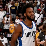 Jokić ima novog saigrača u Denveru: Ugovor proslavio zakucavanjem za pobedu u poslednjoj sekundi 15