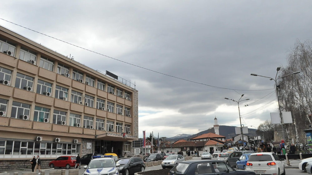 U Novom Pazaru osuđen vozač na godinu dana kućnog zatvora zbog nepružanja pomoći pregaženoj devojčici 1