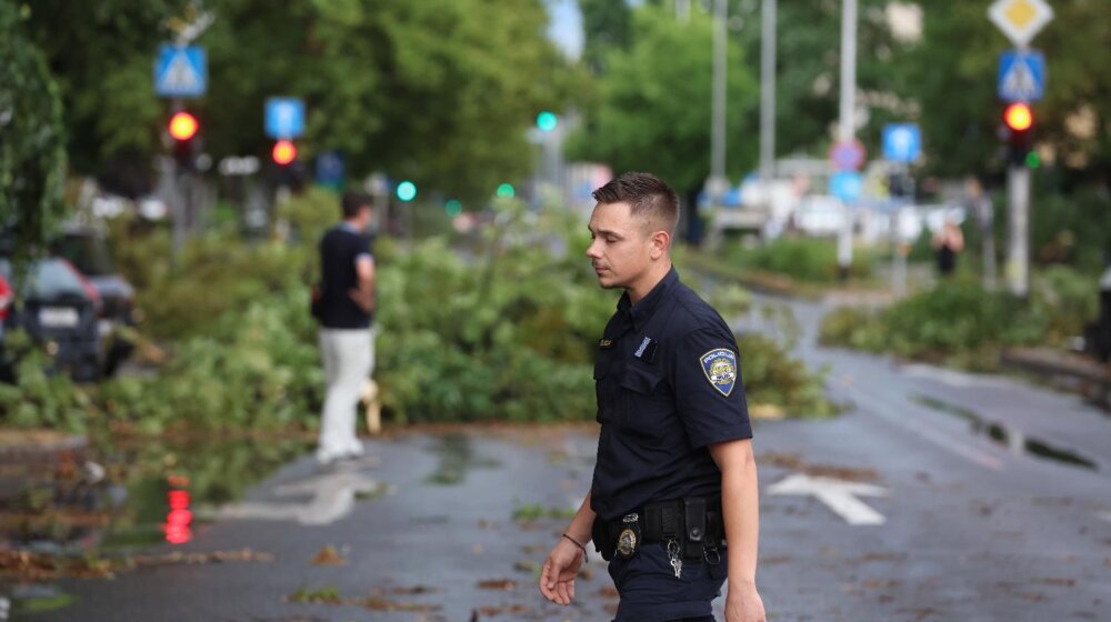 Tri osobe poginule, a više ih je povređeno u velikom nevremenu koje je zahvatilo Zagreb 1