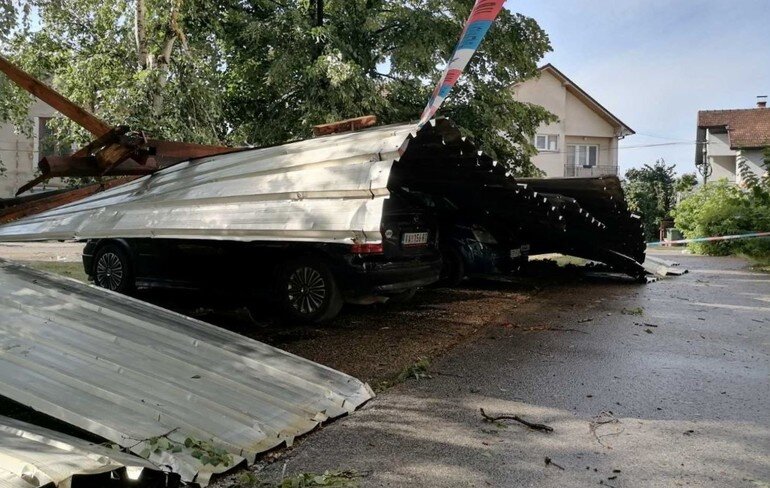 U Valjevu podneto 16 prijava zbog štete koju je napravilo olujno nevreme 1