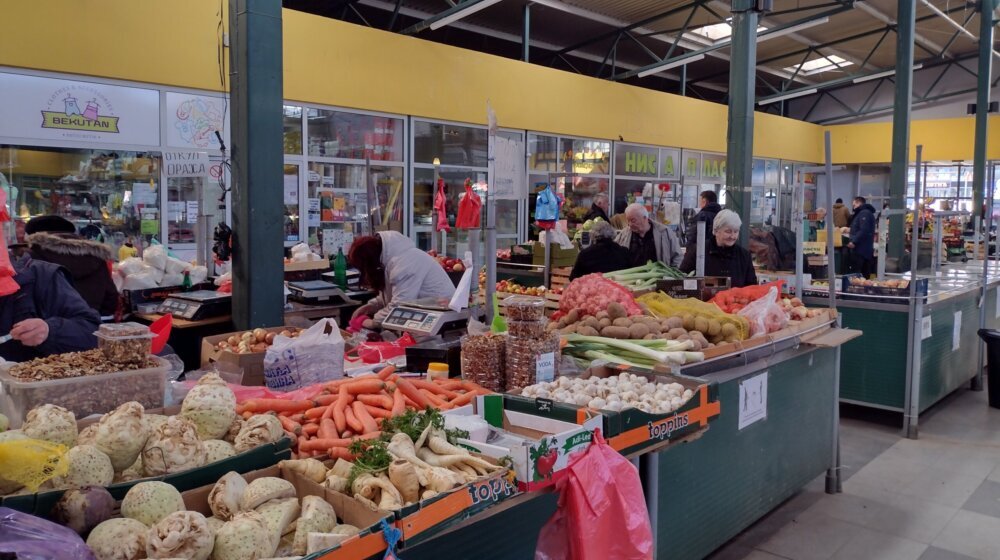 Pijačni prodavci i naredne godine bez fiskalnih uređaja 1