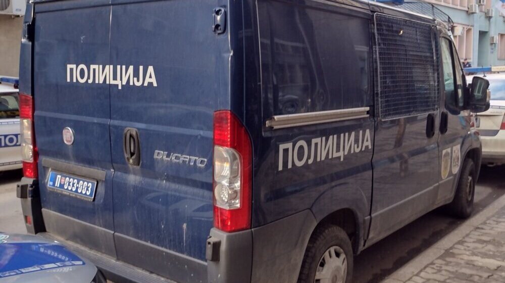 Kragujevčanin uhapšen zbog krađe aluminijuma za izradu saobraćajne signalizacije vredne 1,5 miliona dinara 1