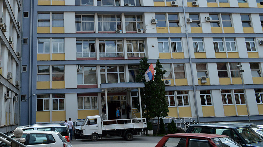 Oglasila se policija o slučaju povređivanja berača maline kod Kosjerića 1