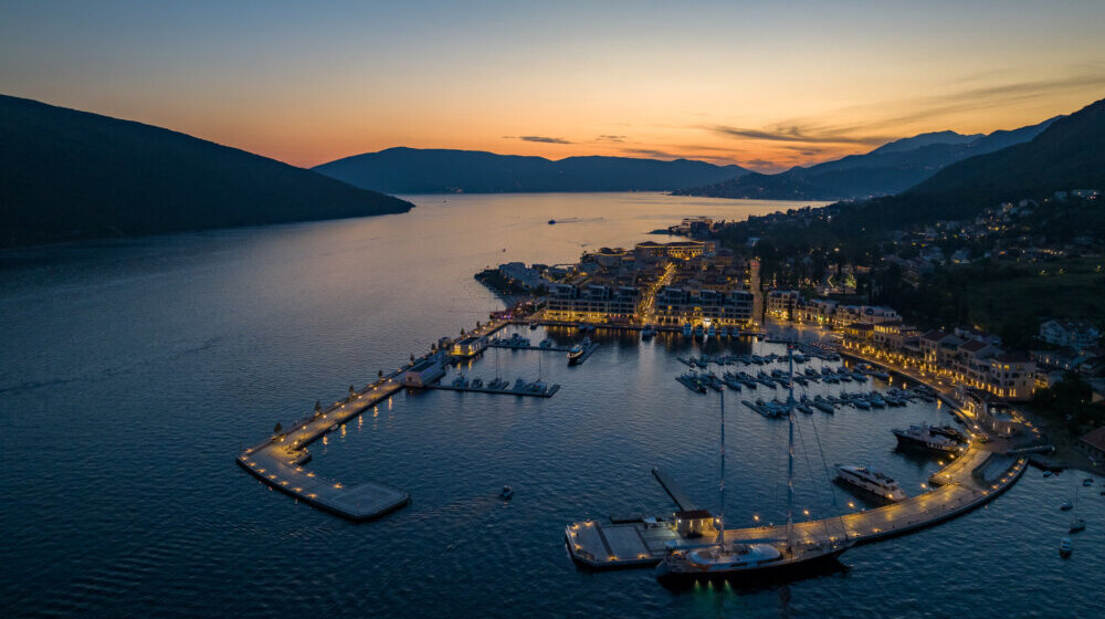 Prava nautička oaza u Boki Kotorskoj: Top 4 razloga zašto ovog leta treba da se usidrite u Portonovi marinu 1