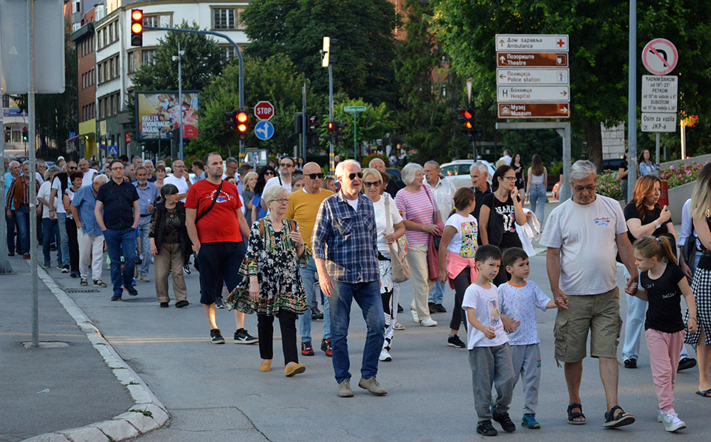 Učesnica skoro svih protesta za tri decenije protestuje i danas: Ljudi se plaše, ali to nije opravdanje 3 Učesnica skoro svih protesta za tri decenije protestuje i danas: Ljudi se plaše, ali to nije opravdanje 3