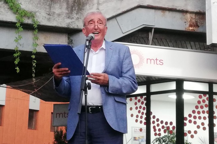 Nenasilni protesti su jedini način da se nasilnci zaustave, poruka sa protesta u Valjevu 3 Nenasilni protesti su jedini način da se nasilnci zaustave, poruka sa protesta u Valjevu 3