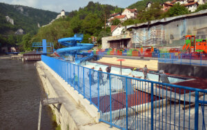 Konačno završena sanacija nedavno rekonstruisanog dečjeg bazena u Užicu: Posle velikih problema i probijenih rokova 3