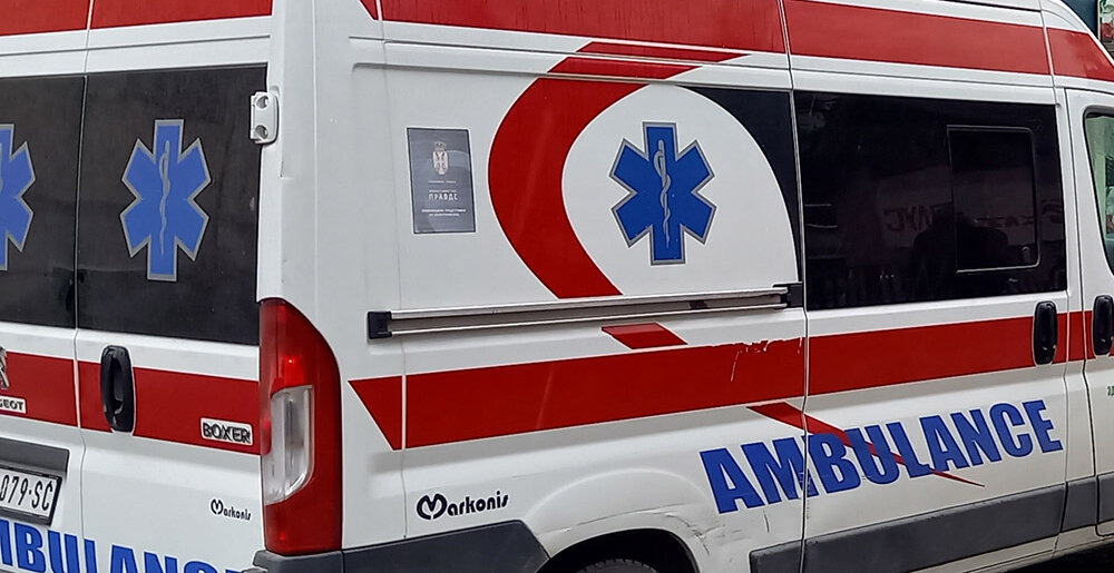 Berači malina iz Bosne povređeni kod Kosjerića, nakon prevrtanja traktora koji je vozio maloletnik 1