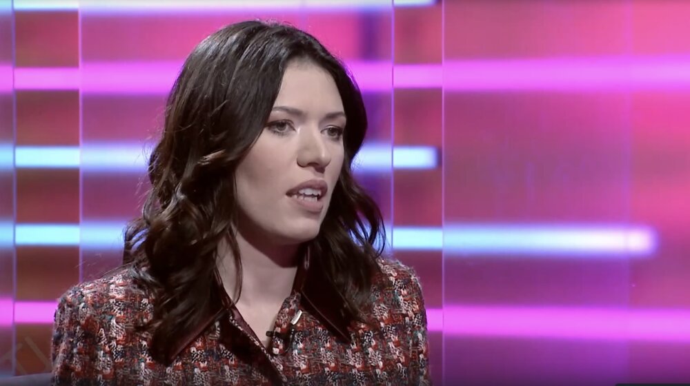 Ko je Sanja Vulić, poslanica SNSD, za koju je Dodik “vizionar”, “bog”, a da joj je i tata “lebdela bi nebom”? 1