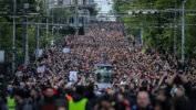 Demonstracije, nemiri, "dešavanja naroda" su njegova specijalnost: Protesti od Pariza do Kragujevca kroz objektiv Lazara Novakovića (FOTO) 26