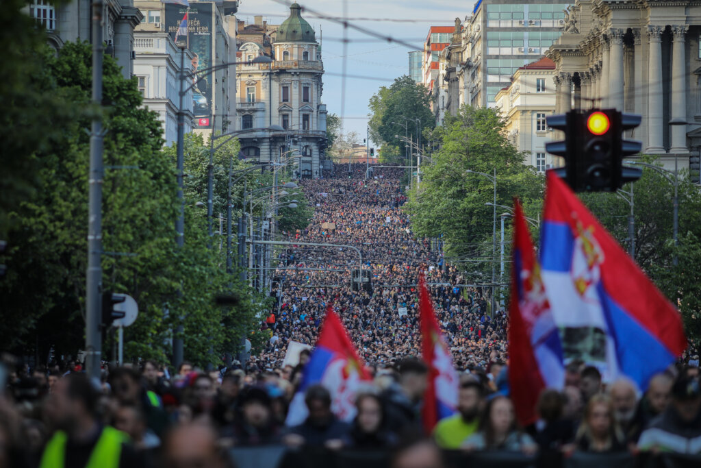 SNS tek treba da se plaši crnih lista: Radomir Lazović o podudarnosti zahteva protesta Srbija protiv nasilja i sankcija SAD Vulinu 1