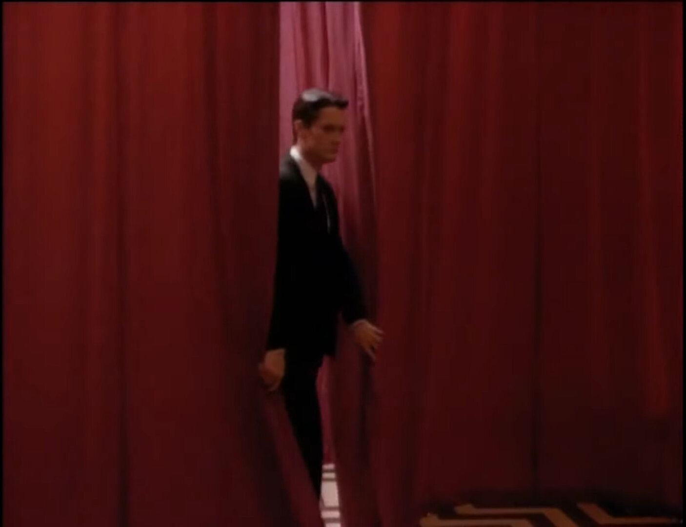 Kako je propala druga sezona Tvin Piksa: Karika koja uvezuje trenutni štrajk u Holivudu i kultnu seriju 6 Kako je propala druga sezona Tvin Piksa: Karika koja uvezuje trenutni štrajk u Holivudu i kultnu seriju 6