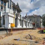 Spomenik kragujevačkoj rok grupi Smak: Počeli radovi na rekonstrukciji Trga omladine 2