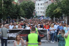 Demonstracije, nemiri, "dešavanja naroda" su njegova specijalnost: Protesti od Pariza do Kragujevca kroz objektiv Lazara Novakovića (FOTO) 39