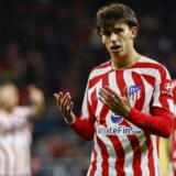 Atletiko neprofesionalnog Feliksa tera u Barselonu, Katalonci suzdržani 10