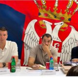 Kako je izgledao sastanak Andreja Vučića sa naprednjacima Banjice (VIDEO) 1