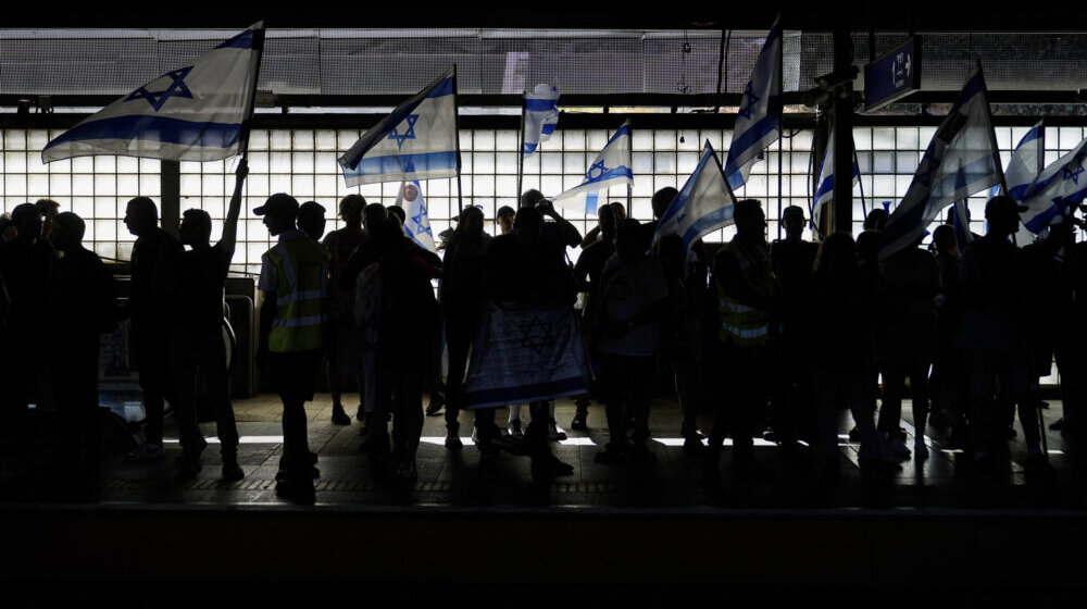 Protivnici reforme pravosuđa u Izraelu protestovali na železničkim stanicama 1