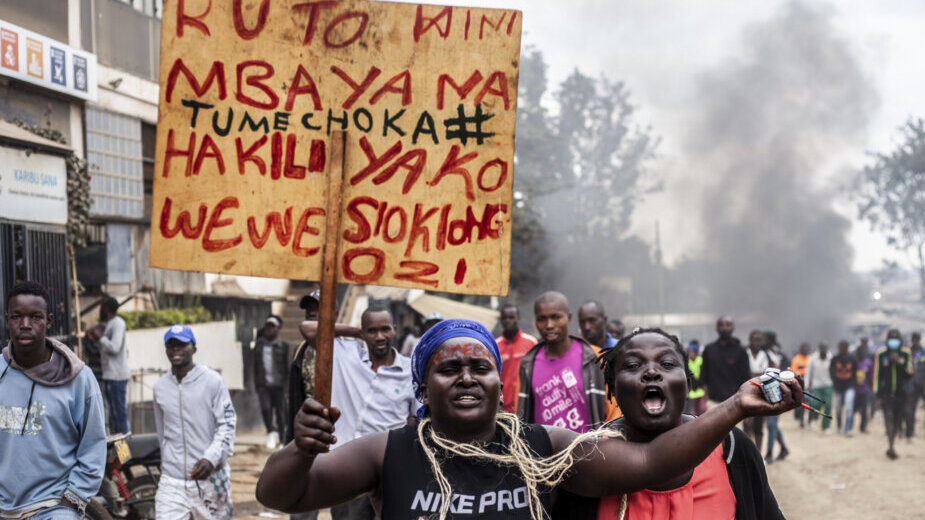U protestima u Keniji protiv visokih troškova života ubijeno šest osoba a desetine ranjeno 2