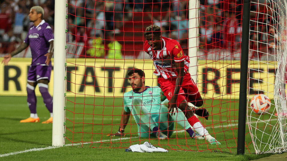 Fudbaleri Crvene zvezde ubedljivo pobedili Fiorentinu u prijateljskoj utakmici na stadionu „Rajko Mitić“ 1
