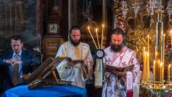 fili philandar4 Princ Filip prvi put u Hilandaru: Pomolio sam se za narod, Kosovo i kraljevski dom (FOTO) 4