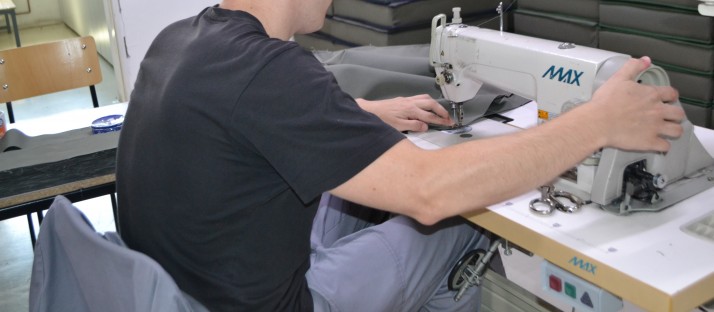 U niškom KPZ 54 osuđenika steklo sertifikat za deficitarna zanimanja, a 88 završilo osnovnu školu 2 U niškom KPZ 54 osuđenika steklo sertifikat za deficitarna zanimanja, a 88 završilo osnovnu školu 2