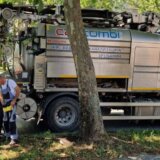 U Zrenjaninu gradski slivnici zapušeni travom i lišćem 9