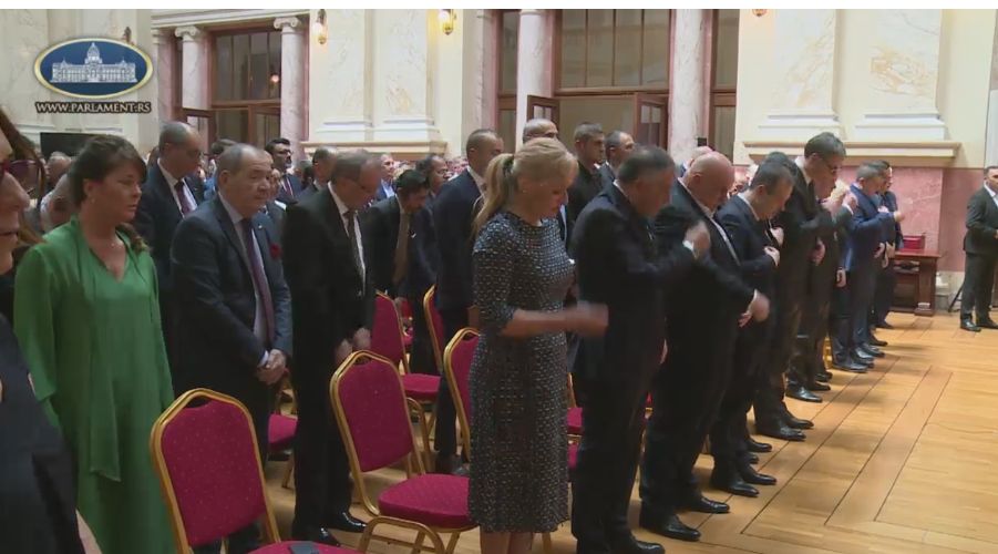 Posle haotične sednice Vučić u Skupštini 2 Posle haotične sednice Vučić u Skupštini 2