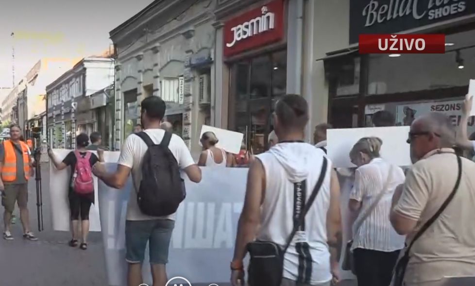 Završen jedanaesti protest Srbija protiv nasilja (FOTO/VIDEO) 12