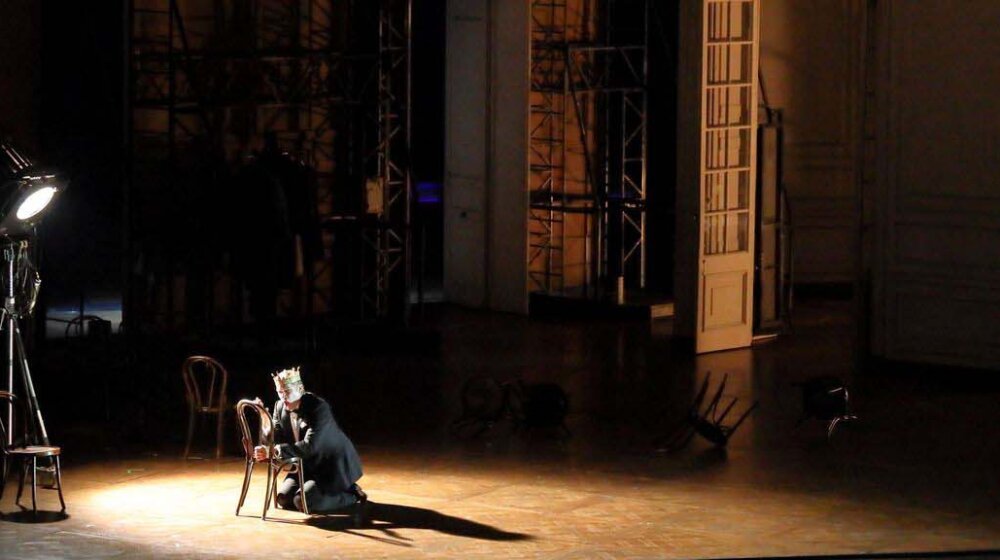 Hamlet kao neurotičar sa simptomom hiperaktivnosti: Otvaranje Operskog festivala u Minhenu premijerom po najpoznatijem Šekspirovom delu kompozitora Breta Dina 1