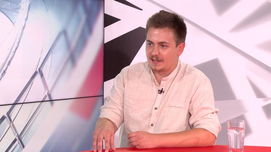 Ko je kriv za vest da se prekidaju protesti u Novom Sadu? 1