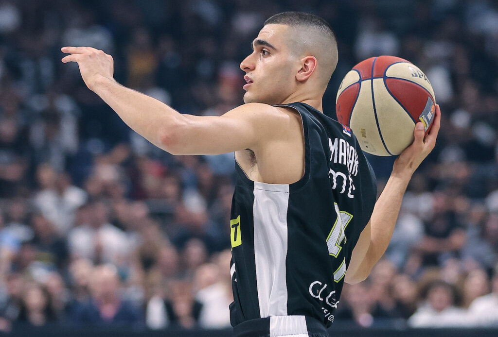 Lud, zbunjen, slučaj Jama Madara: Kako je Partizan u jednom danu prešao put od "junk maila" do FIBA arbitraže? 2 Lud, zbunjen, slučaj Jama Madara: Kako je Partizan u jednom danu prešao put od "junk maila" do FIBA arbitraže? 2