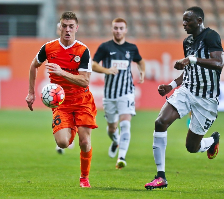 Uspon i pad Kšištofa Pjonteka: Pistolero došao u Istanbul po džebanu 2 Uspon i pad Kšištofa Pjonteka: Pistolero došao u Istanbul po džebanu 2