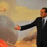 Od "Gole Mona Lize" do Ticijana, šta krije hangar nedaleko raskošne vile bivšeg italijanskog premijera Berluskonija 4