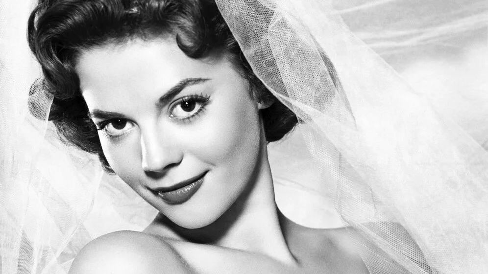 Formadagi etuk ayollar bilan porno