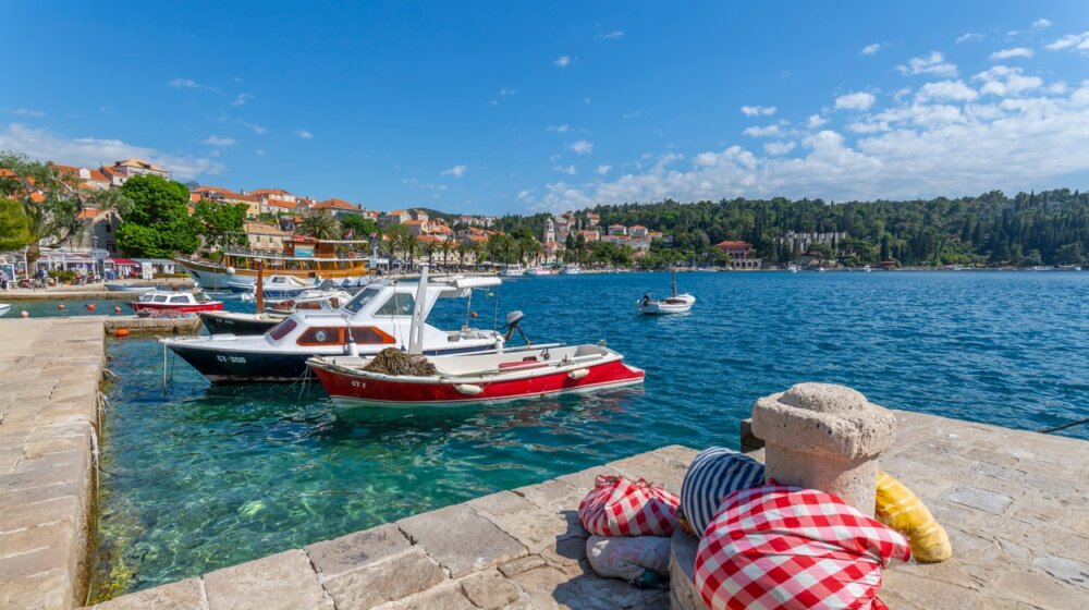 Šta je izazvalo nagli porast mora u Hrvatskoj: Za 5 minuta, bez talasa nivo vode se podigao za metar 1