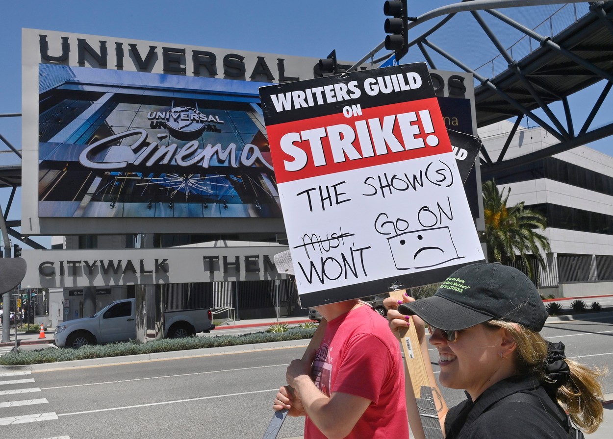 "Netflikse, plati": Zašto 160.000 holivudskih glumaca i scenarista štrajkuje? 2