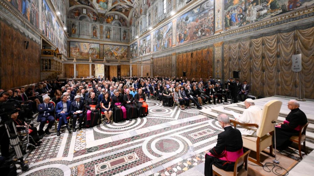 Papa Franja: I siromašni „imaju potrebu za umetnošću i lepotom", međutim obično „nemaju glas da bi se čuli" 1