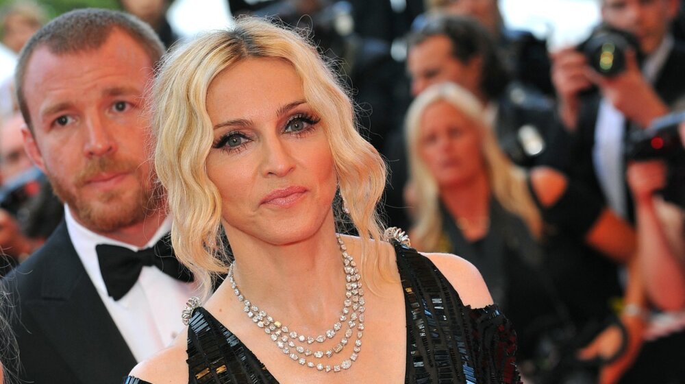 Madona se zahvalila porodici i prijateljima na podršci: „Srećna sam što sam živa" 1